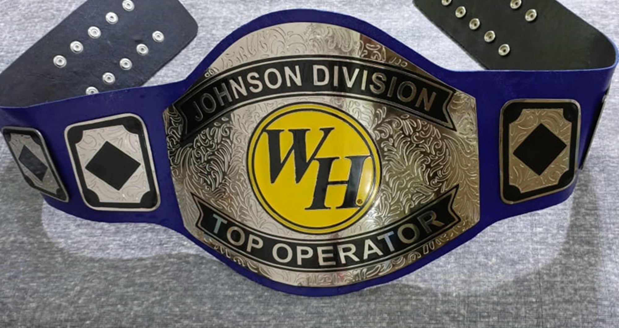 Custom Name and WH Logo Wrestling Championship Belt - Customize Wrestling Belts